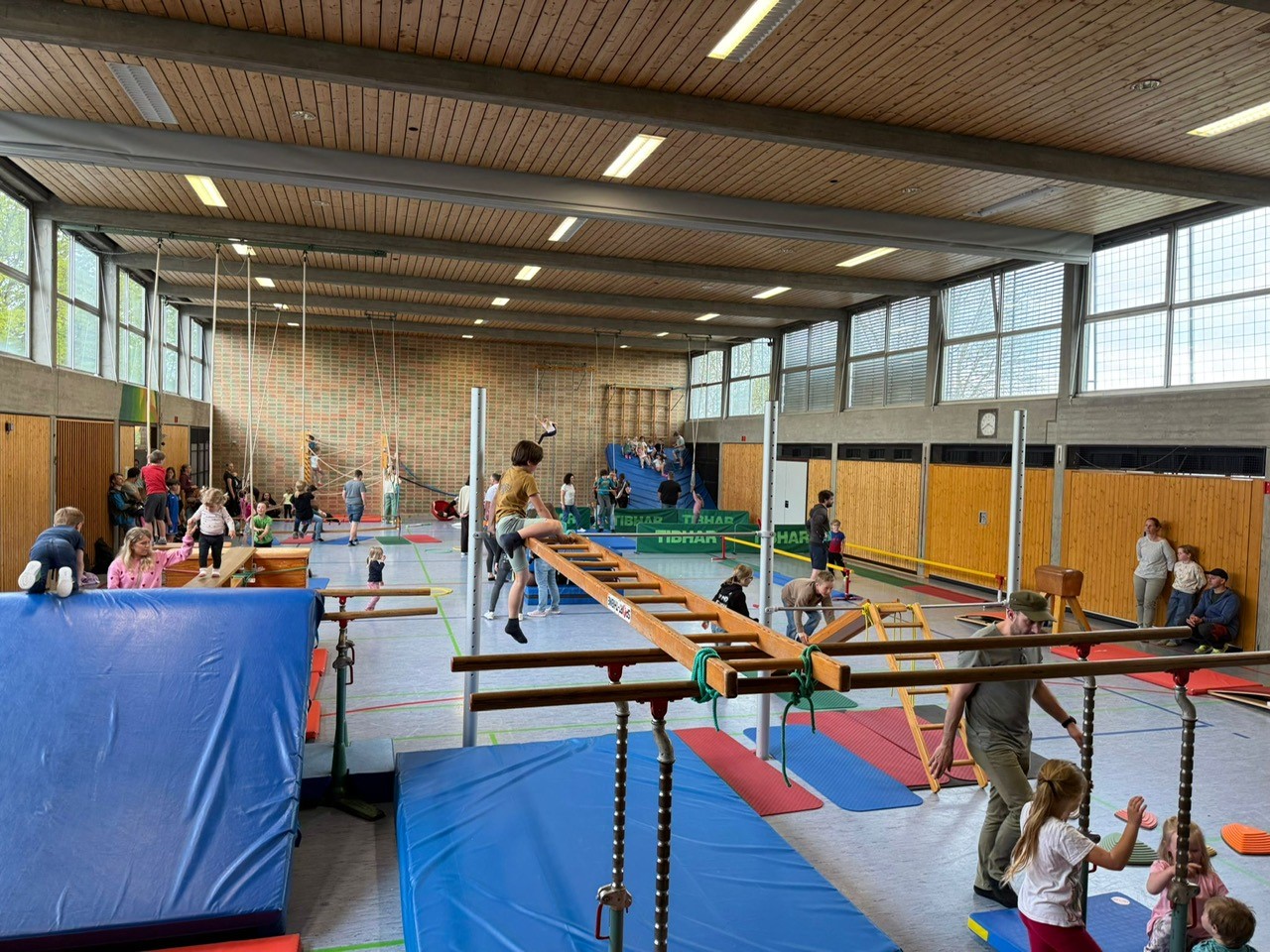 Spiel und Spaß für die Kleinen: Bewegungslandschaft am 19.04.2026